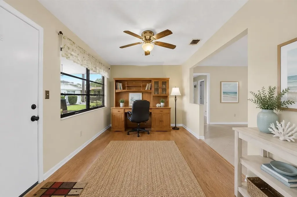 2003 Hartlebury Way Sun City Center FL 33573