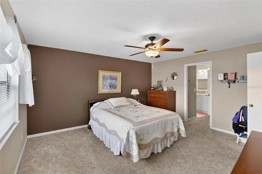 2003 Hartlebury Way Sun City Center FL 33573