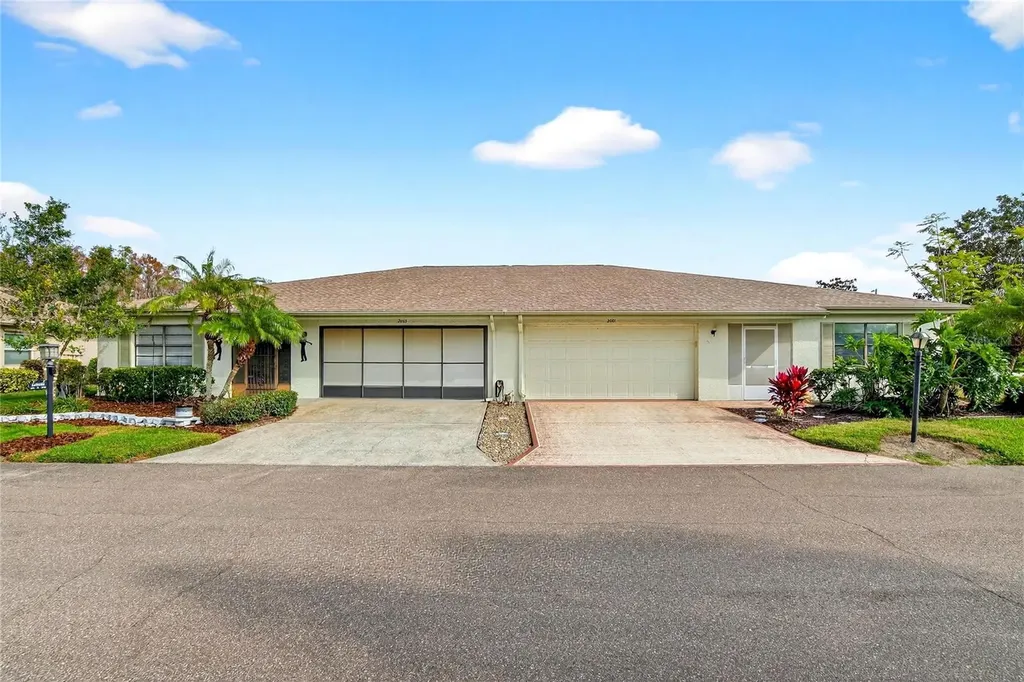 2003 Hartlebury Way Sun City Center FL 33573