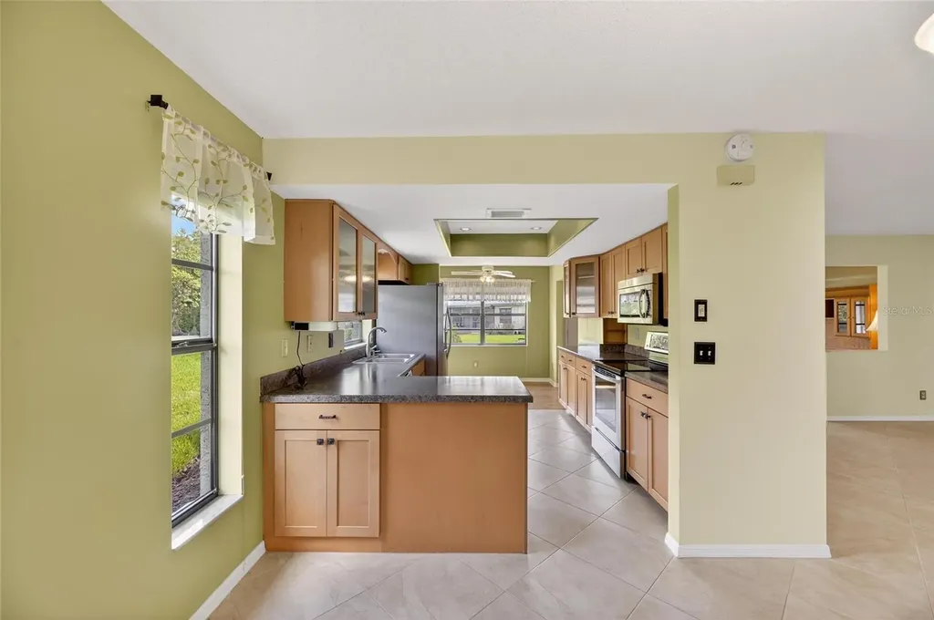 2003 Hartlebury Way Sun City Center FL 33573