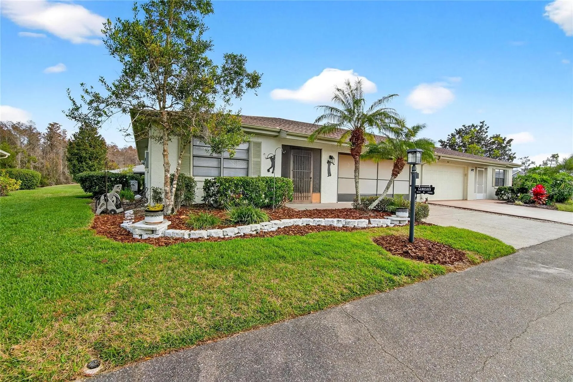 2003 Hartlebury Way Sun City Center FL 33573