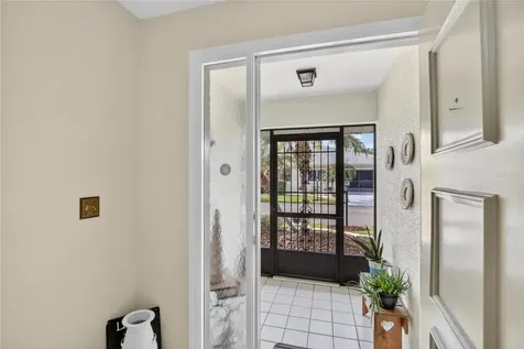 2003 Hartlebury Way Sun City Center FL 33573