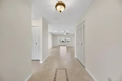 2003 Hartlebury Way Sun City Center FL 33573