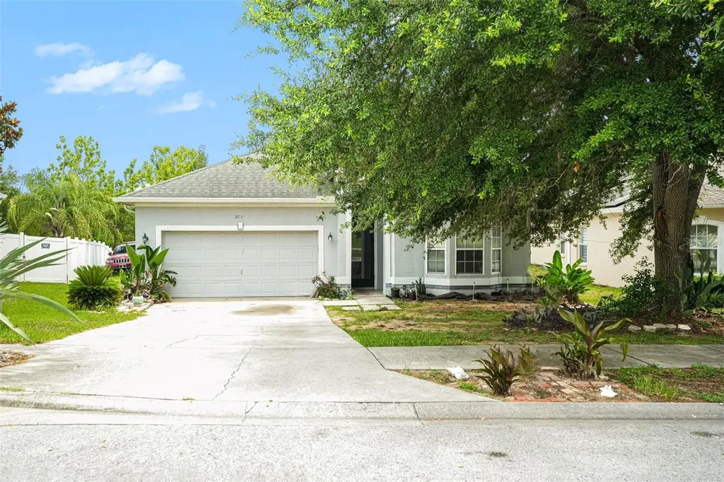 37110 Highland Bluff Circle Dade City FL 33523