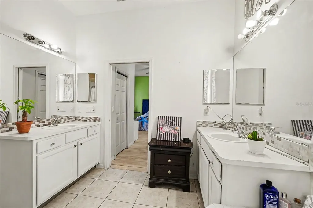 37110 Highland Bluff Circle Dade City FL 33523