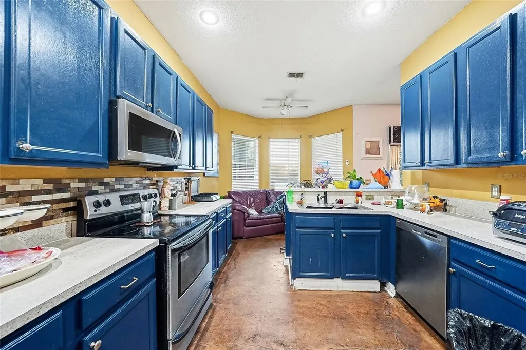 37110 Highland Bluff Circle Dade City FL 33523