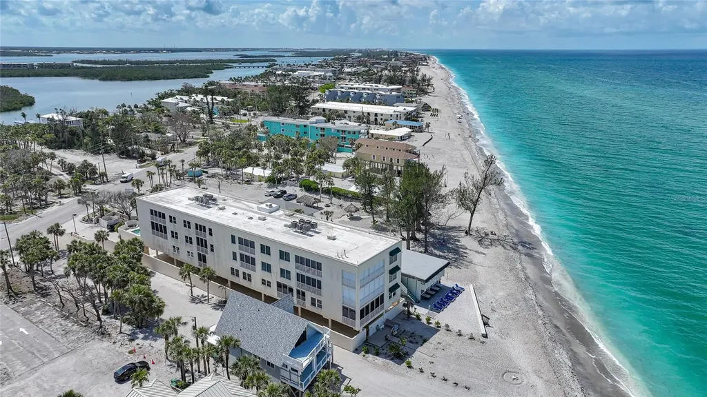 2590 N Beach Road Englewood FL 34223