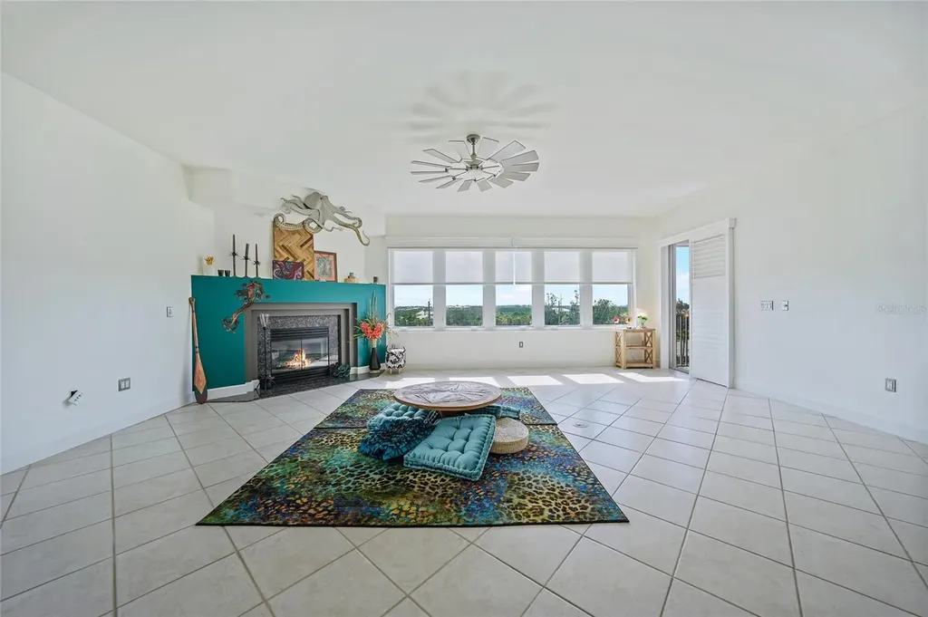 2590 N Beach Road Englewood FL 34223