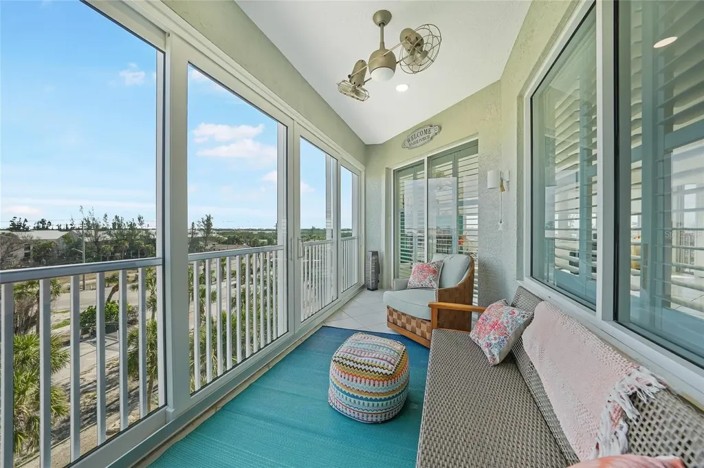 2590 N Beach Road Englewood FL 34223