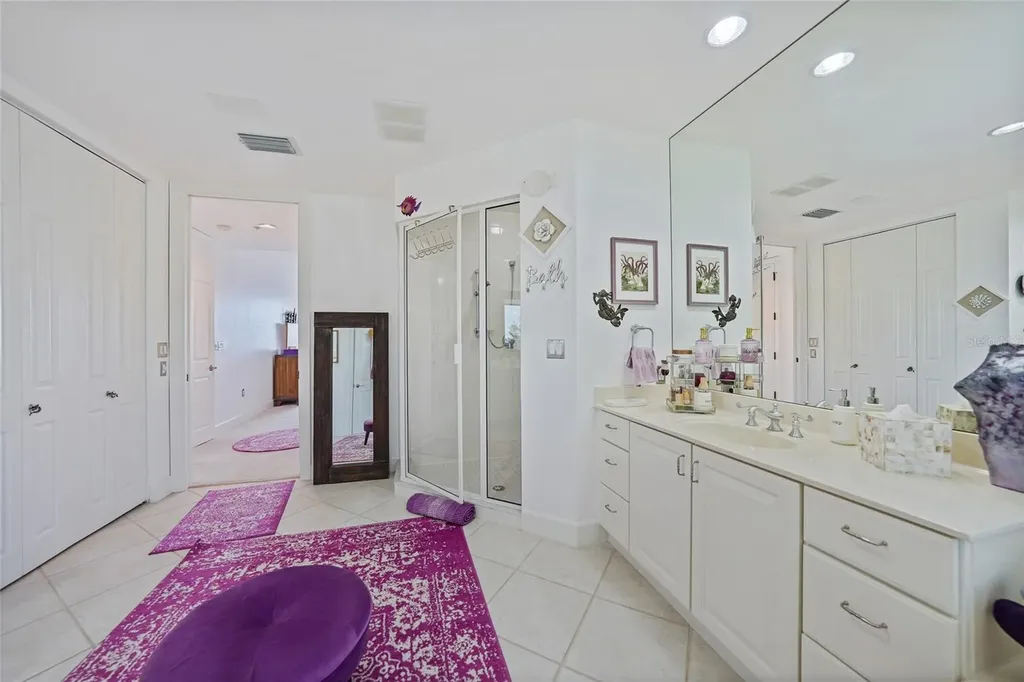 2590 N Beach Road Englewood FL 34223