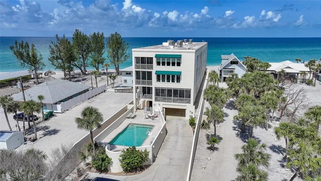 2590 N Beach Road Englewood FL 34223