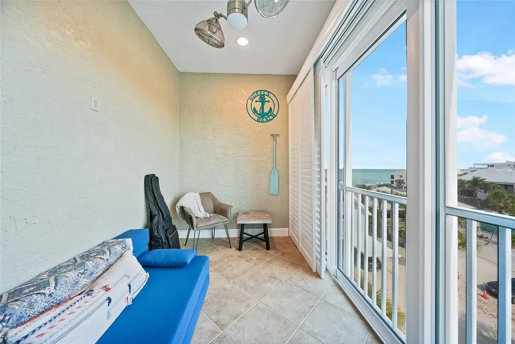 2590 N Beach Road Englewood FL 34223