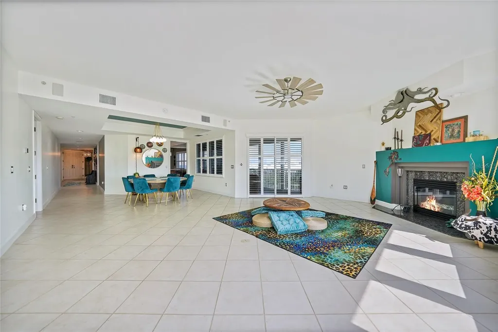 2590 N Beach Road Englewood FL 34223