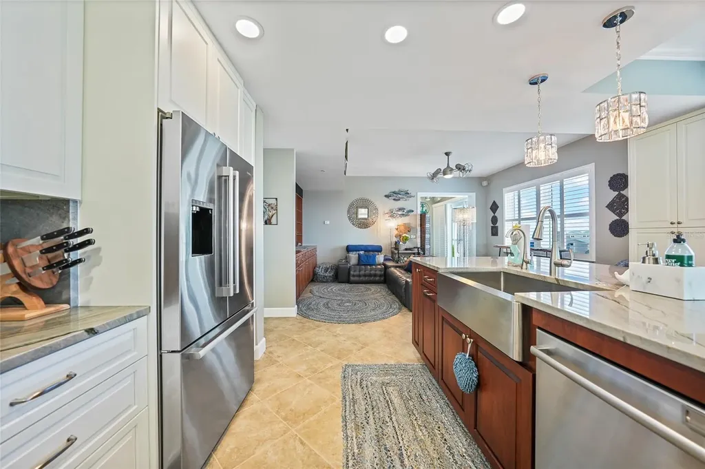 2590 N Beach Road Englewood FL 34223