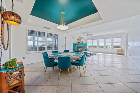 2590 N Beach Road Englewood FL 34223