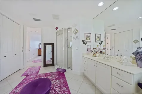2590 N Beach Road Englewood FL 34223