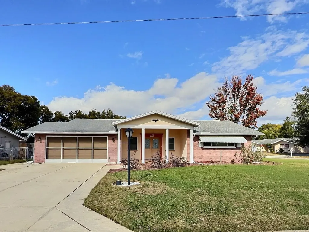 7707 Briarwood Drive Port Richey FL 34668
