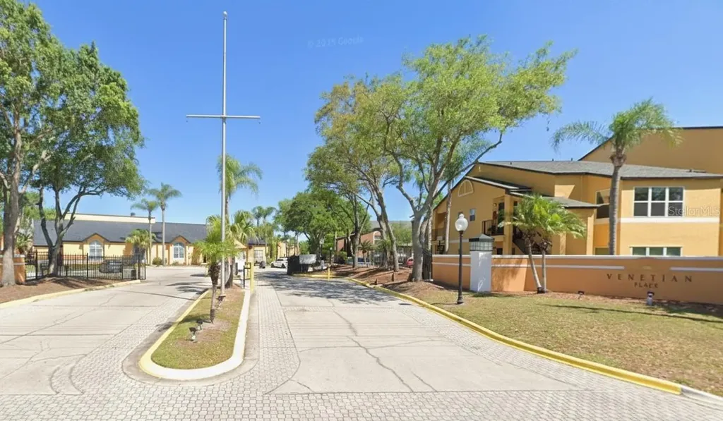 4518 Commander Drive Orlando FL 32822