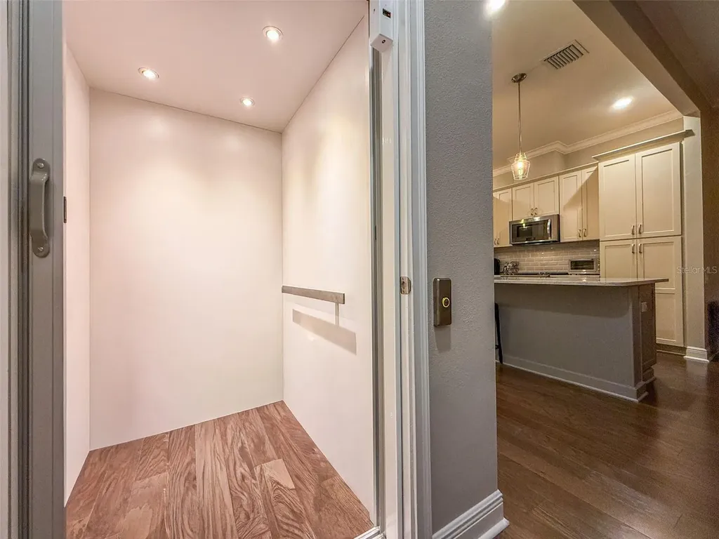 19915 Gulf Boulevard 605 Indian Shores FL 33785