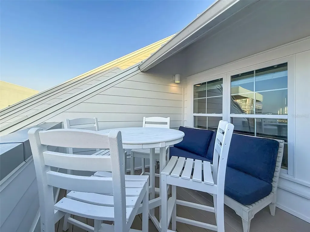 19915 Gulf Boulevard 605 Indian Shores FL 33785