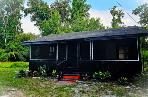 19240 SE Highway 42 Weirsdale FL 32195