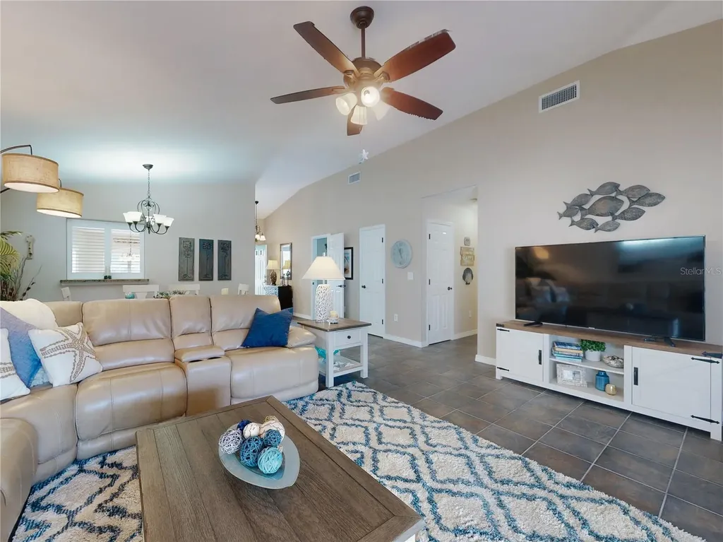 1305 Wayne Avenue New Smyrna Beach FL 32168