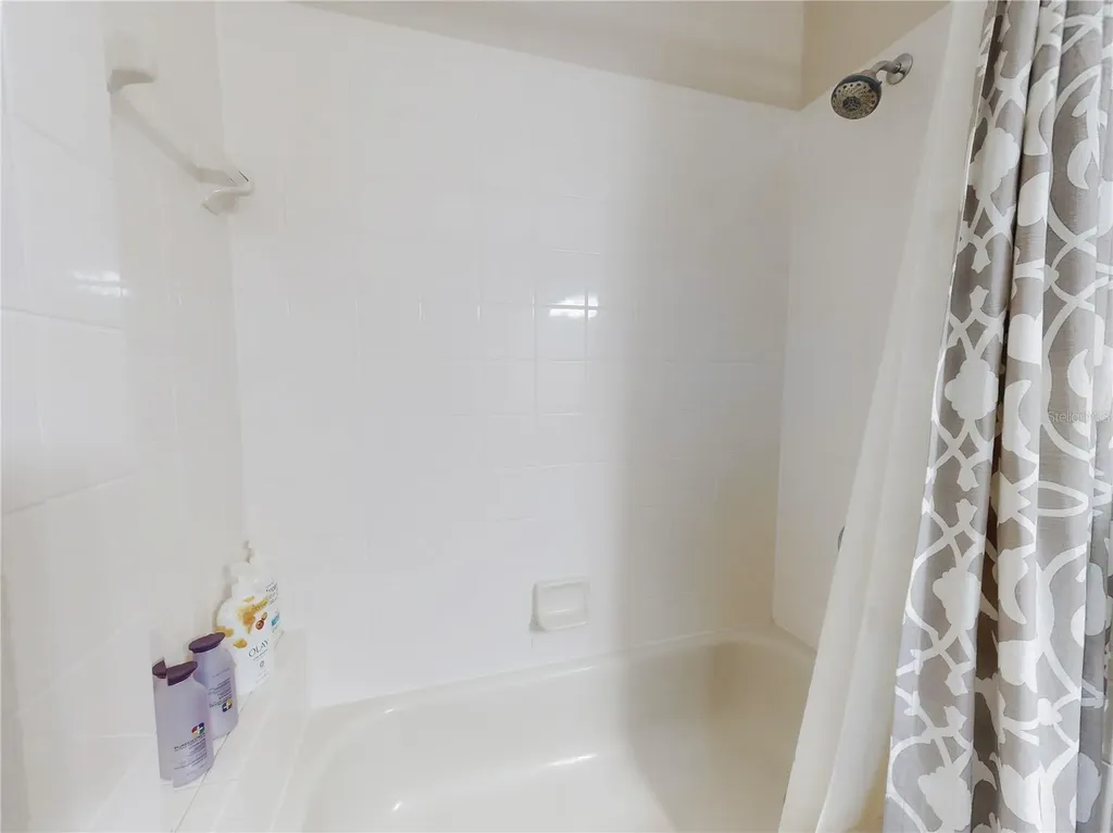 1305 Wayne Avenue New Smyrna Beach FL 32168
