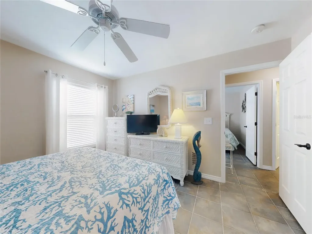 1305 Wayne Avenue New Smyrna Beach FL 32168