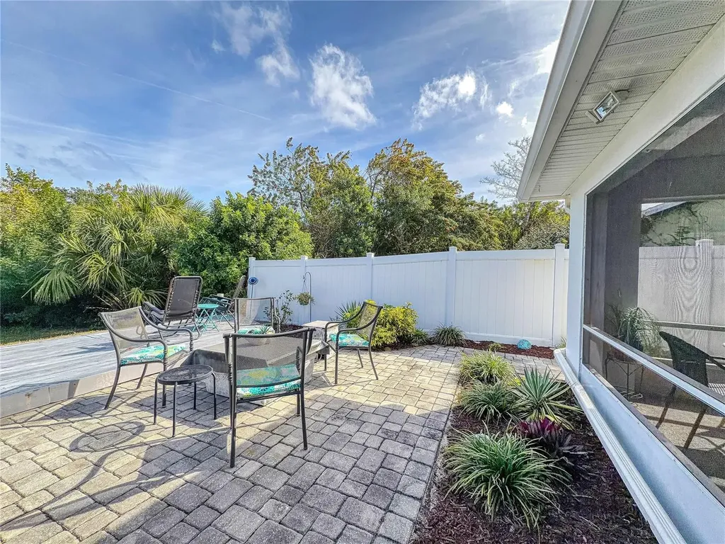 1305 Wayne Avenue New Smyrna Beach FL 32168