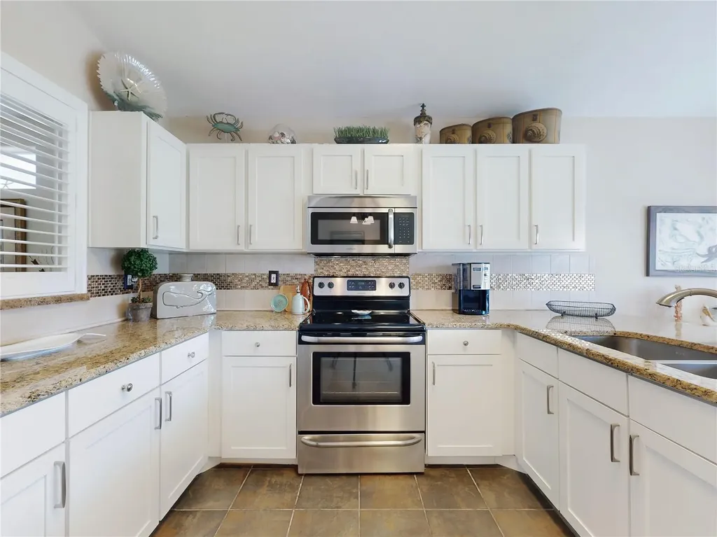 1305 Wayne Avenue New Smyrna Beach FL 32168