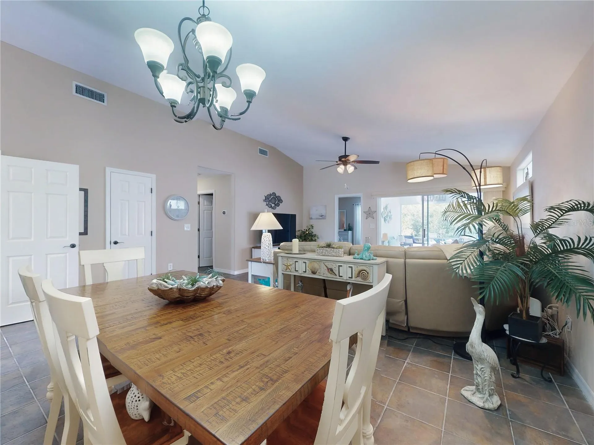 1305 Wayne Avenue New Smyrna Beach FL 32168