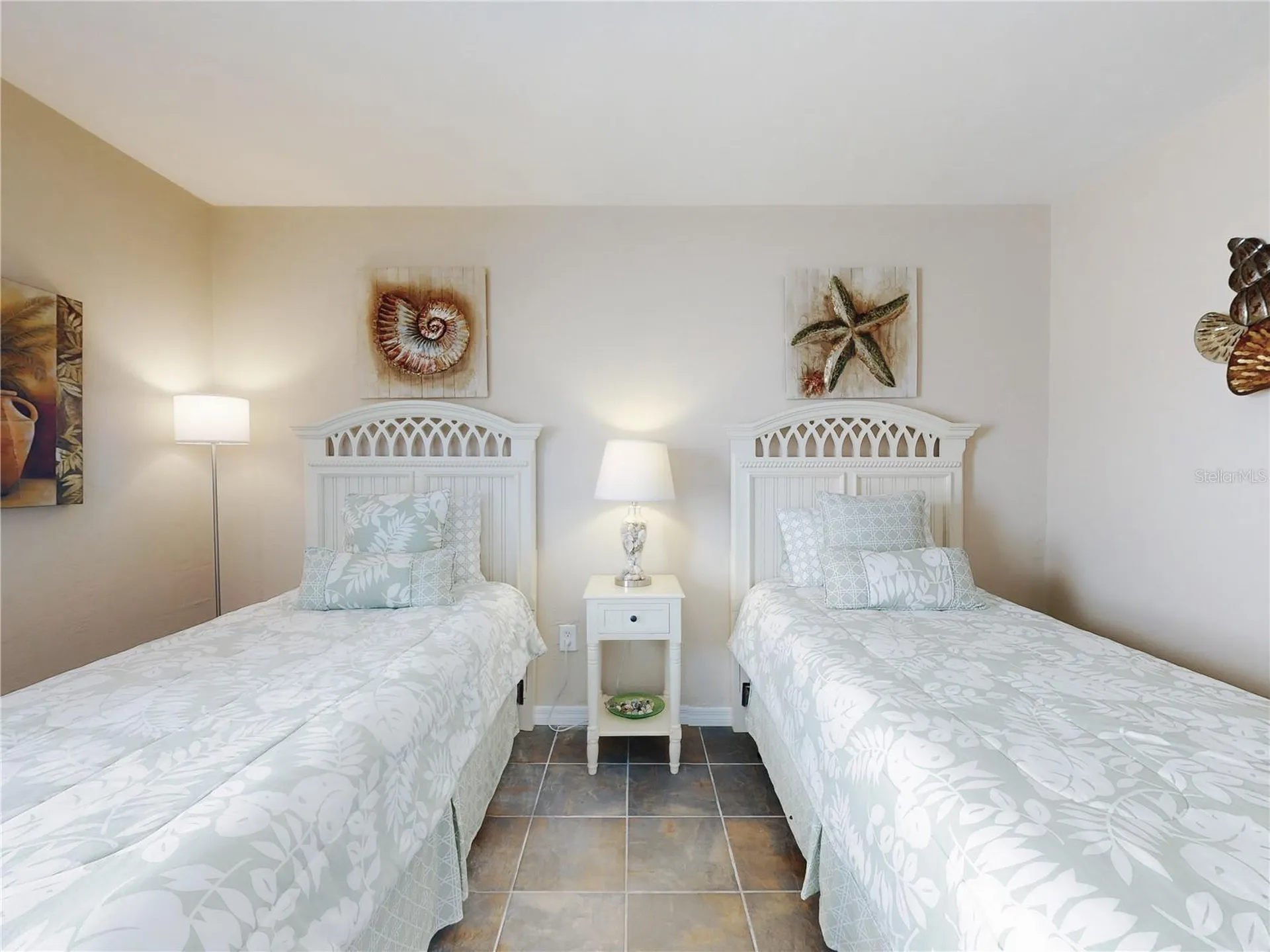 1305 Wayne Avenue New Smyrna Beach FL 32168
