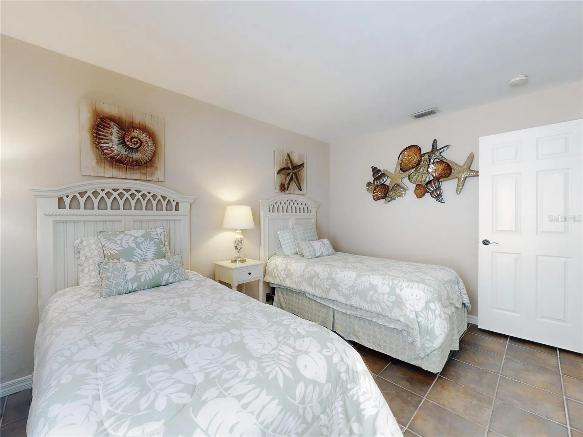 1305 Wayne Avenue New Smyrna Beach FL 32168