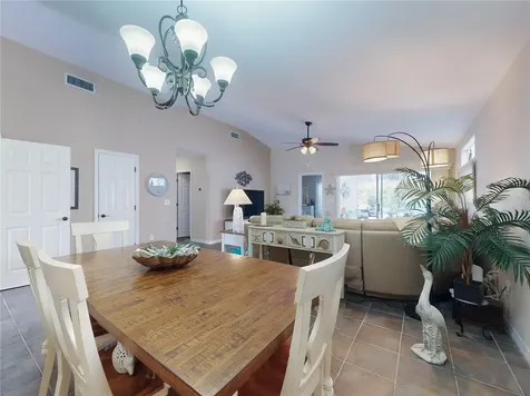 1305 Wayne Avenue New Smyrna Beach FL 32168
