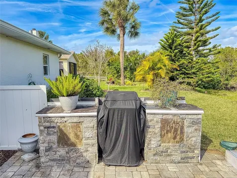 1305 Wayne Avenue New Smyrna Beach FL 32168