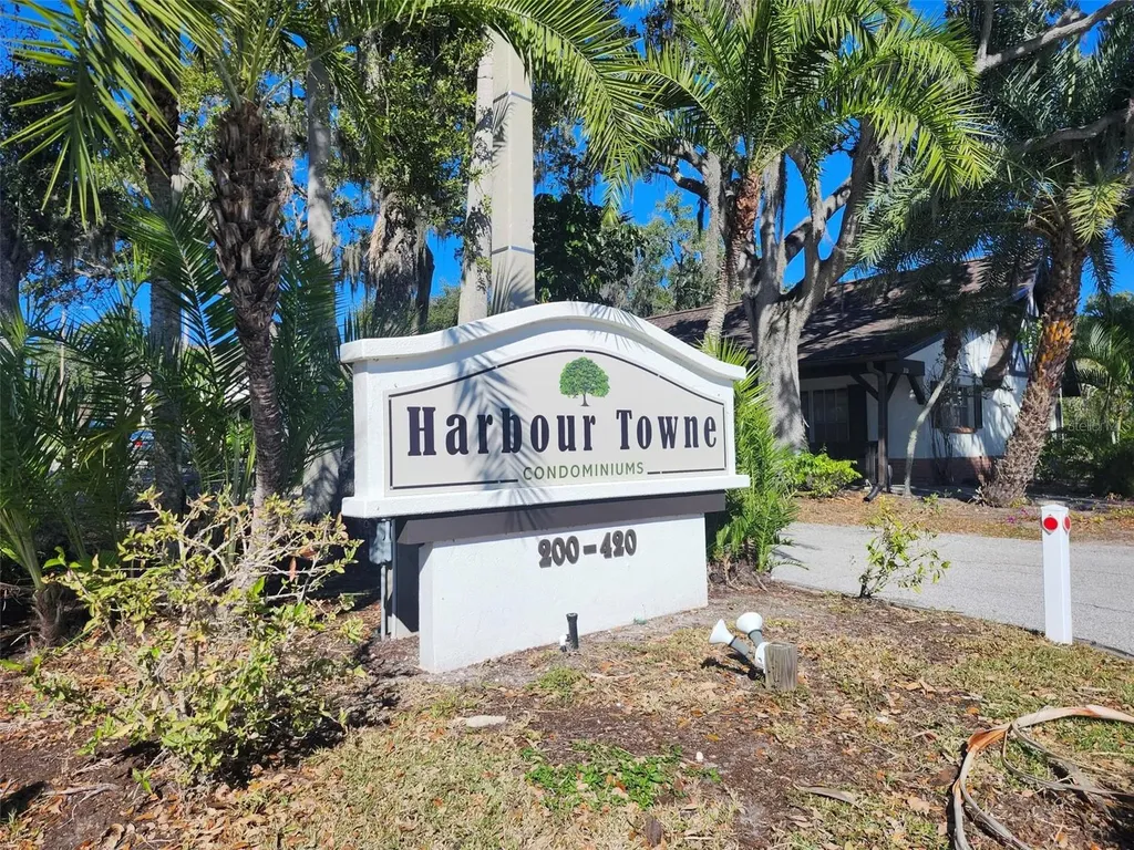 380 N Bayshore Boulevard Clearwater FL 33759