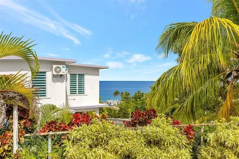 Cozy Casitas-puntas- Calle Vista Del Mar Rincon PR 00677