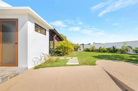 Cozy Casitas-puntas- Calle Vista Del Mar Rincon PR 00677
