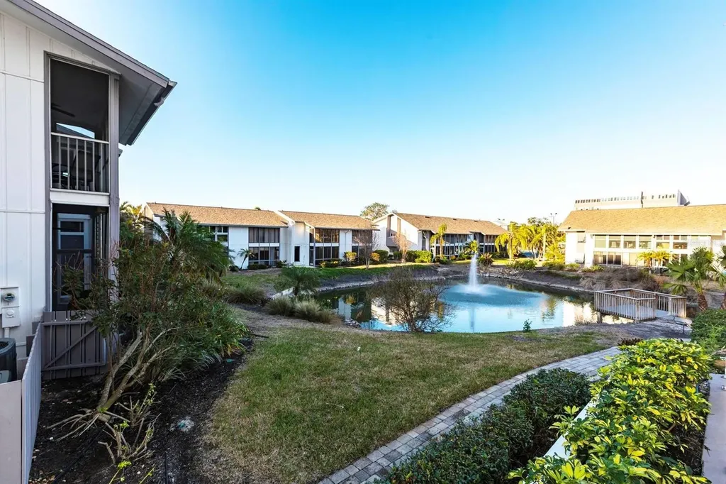 1125 W Peppertree Drive Sarasota FL 34242