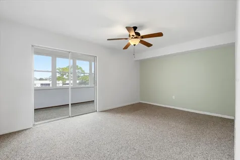 1001 77th Avenue N St Petersburg FL 33702