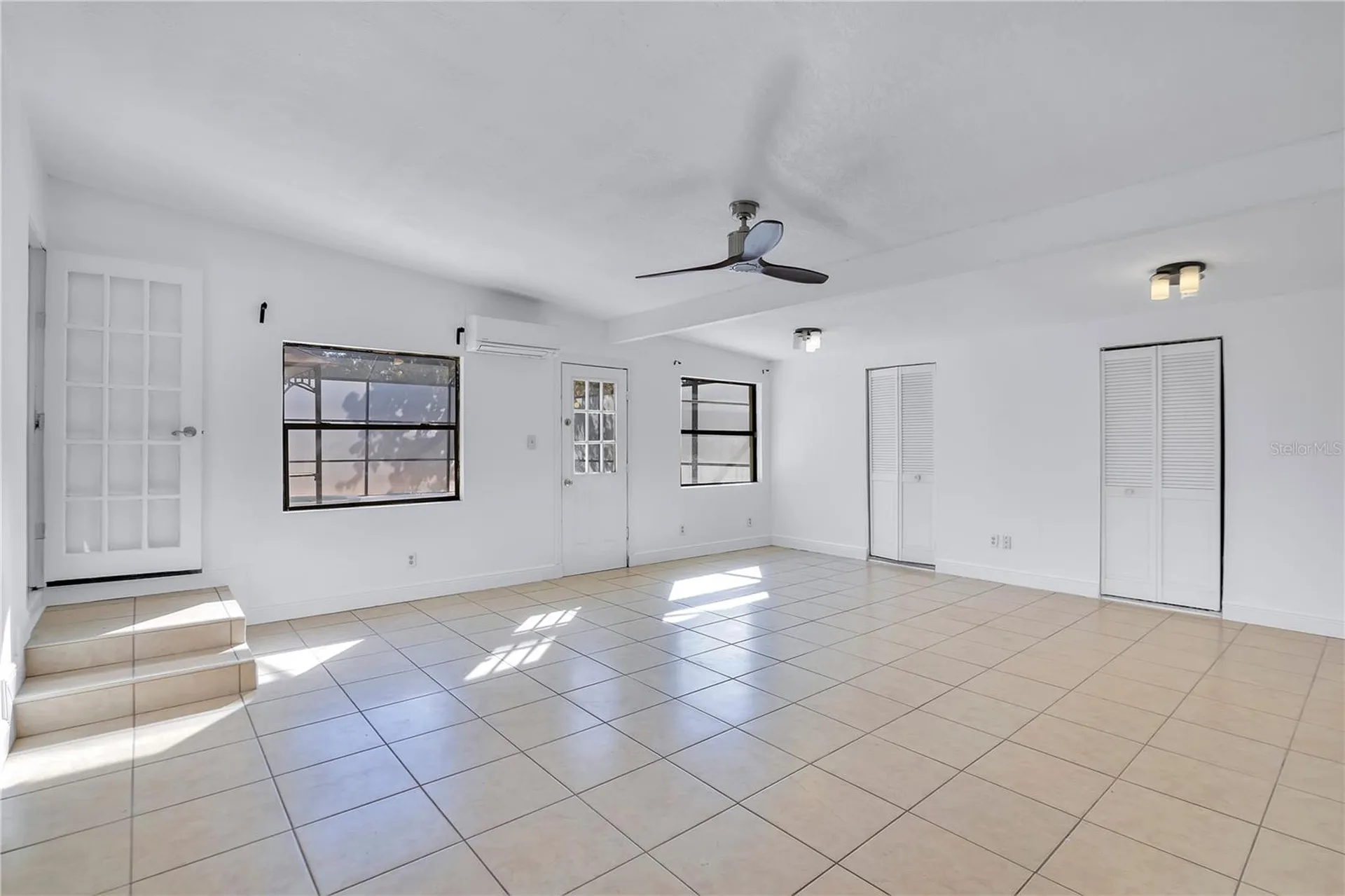 2420 Pershing Avenue Orlando FL 32806
