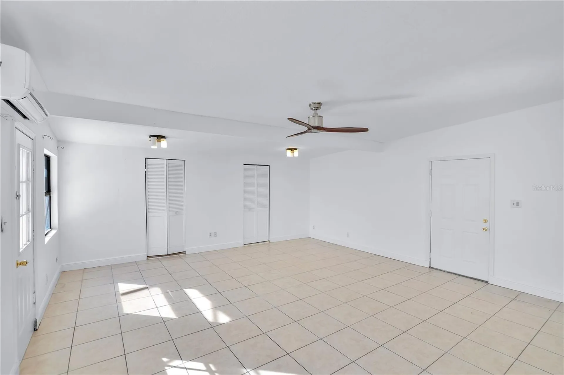 2420 Pershing Avenue Orlando FL 32806