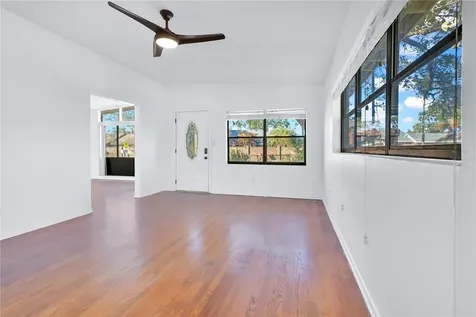 2420 Pershing Avenue Orlando FL 32806