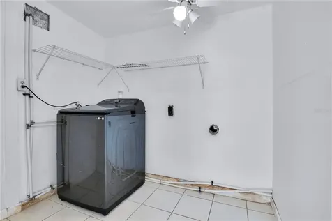 2420 Pershing Avenue Orlando FL 32806