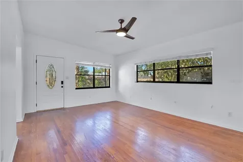 2420 Pershing Avenue Orlando FL 32806