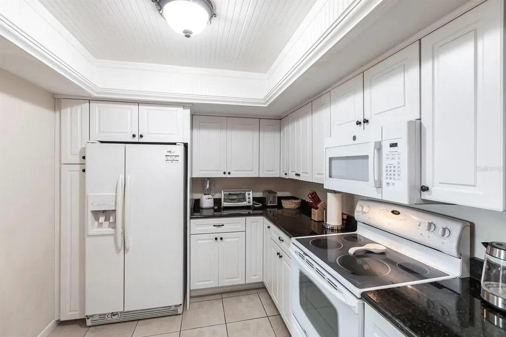 1125 W Peppertree Drive Sarasota FL 34242