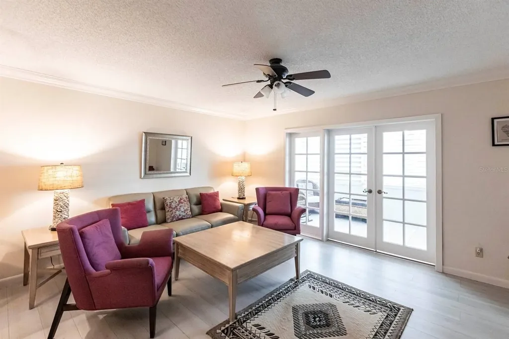 1125 W Peppertree Drive Sarasota FL 34242