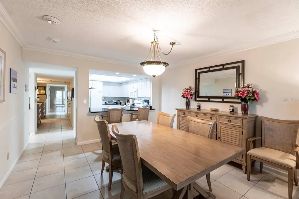 1125 W Peppertree Drive Sarasota FL 34242
