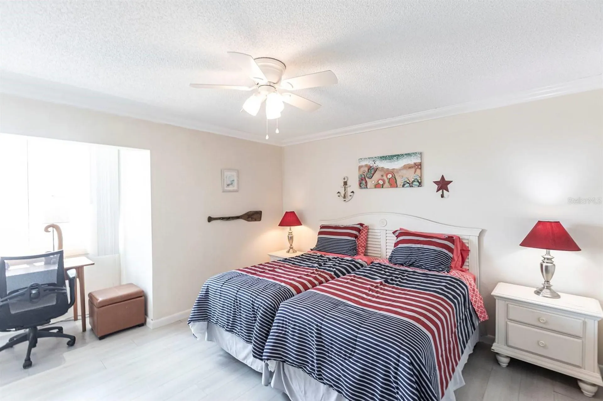 1125 W Peppertree Drive Sarasota FL 34242
