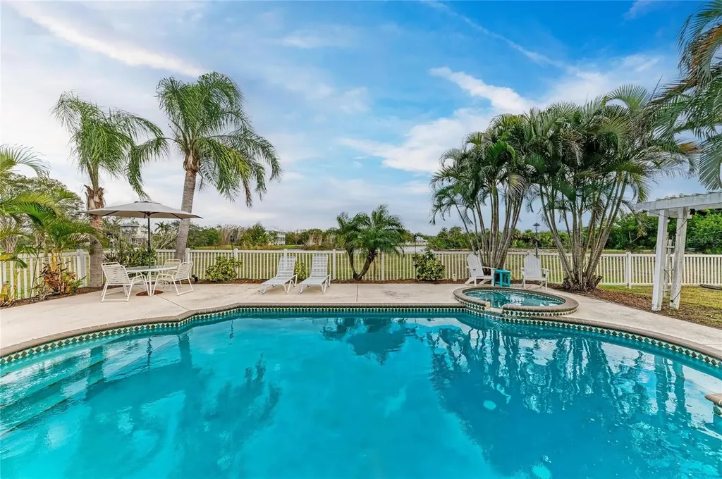 1914 24th Avenue W Palmetto FL 34221